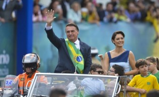 Bolsonaro lança seu plano de governo, pega todos de surpresa e faz importantes compromissos com a nação