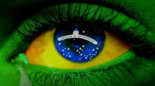 AO VIVO: O Brasil em luto... Ex-presidiário volta a cena do crime (veja o vídeo)