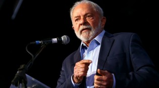 Ministra de Lula gastou R$ 1 mi do fundão em gráficas fantasma