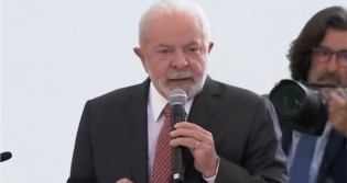 Em fala sobre Imposto de Renda, Lula se esquiva de promessa de campanha e acusa "mais ricos" (veja o vídeo)