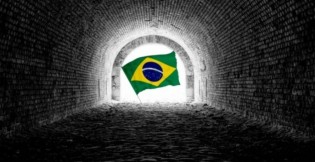 Censura atinge o nível mais absurdo da história, mas finalmente surge uma luz no fim do túnel