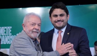 Ministro de Lula faz "asfalto genérico" e dá 'calote' de quase 1 milhão de reais