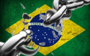 Existe uma única voz forte capaz de destruir a censura e começar o caminho em busca da liberdade