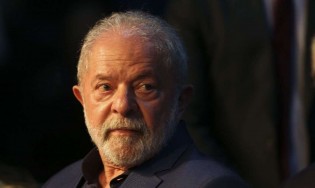 Em menos de dois meses, "Fora Lula!" se torna a campanha mais importante do Brasil