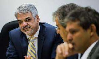 Assustado, senador petista abre o jogo e ‘confessa’