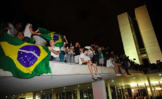 A luta não acabou... O único lugar onde a "censura" não terá êxito vem à tona