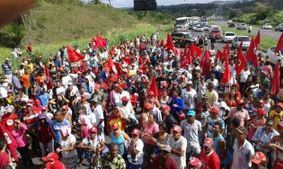 Na Bahia, cerco se fecha para o MST e CPI consegue assinaturas necessárias para investigar invasões