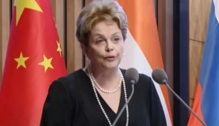 Dilma atinge o auge do despreparo e novamente vira chacota