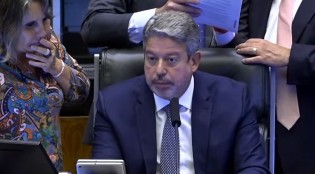 URGENTE: Votação do PL da Censura é adiada