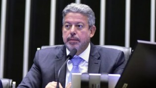 Deputado faz um dos discursos mais fortes da Câmara e dá ultimato a Arthur Lira: “Vai entregar um a um dos parlamentares?” (veja o vídeo)