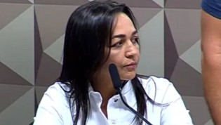 “Conseguiram escolher a mais incompetente para relatora da CPMI, a ‘Dilma do Senado’...”, afirma deputado sobre Eliziane Gama (veja o vídeo)