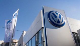 Imagem flagrada no pátio da Volkswagen surpreende o país e denota o fracasso de plano do governo