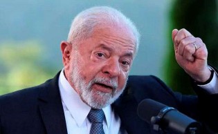 Em cúpula do Mercosul, Lula passa vergonha e fica novamente encurralado ao defender ditador