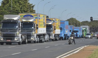 Após falta de diesel, outro produto essencial começa a ficar mais caro e pode até sumir do mercado