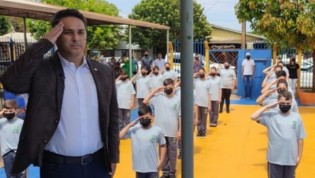 Projeto para reverter o "fim" das escolas cívico-militares é apresentado