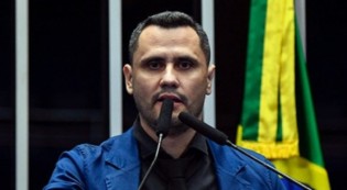 Em duras palavras, Cleitinho detona ação "suspeita" do Governo Lula