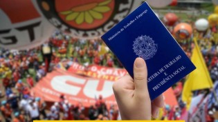 AO VIVO: Retrocesso à liberdade... Imposto sindical deve voltar mais pesado (veja o vídeo)