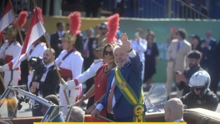 AO VIVO: O mais vergonhoso 7 de setembro da história do Brasil (veja o vídeo)