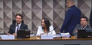 AO VIVO: Votação do relatório final faz CPMI "pegar fogo" (veja o vídeo)