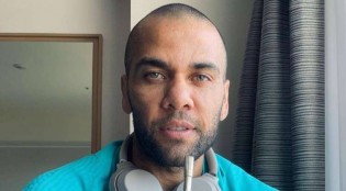 Daniel Alves será julgado na Espanha e pena pode ser pesada