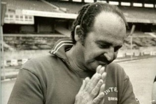 Morre um dos maiores técnicos da história do futebol brasileiro