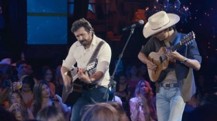 Famoso cantor sertanejo “debocha” de hotel e é “convidado” a se retirar (veja o vídeo)