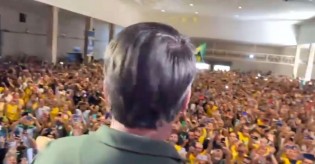 Bolsonaro é ovacionado por multidão no interior de São Paulo (veja o vídeo)