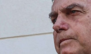 A encarada de Bolsonaro no "sistema" e a solução para o plano de prisão