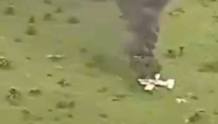 Piloto é confrontado pela FAB com a "Lei do Abate", faz pouso forçado, incendeia avião e sequestra ambulância (veja o vídeo)