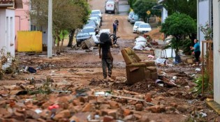 Senador pede medidas permanentes para a reconstrução do RS