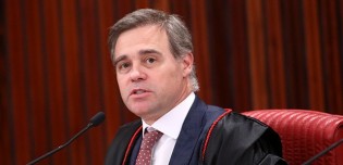 Eis a primeira ação de André Mendonça como ministro do TSE