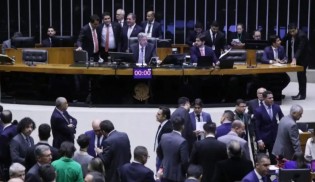 Tribunal eleitoral cassa mandato de deputada de forma absurda e a verdade vem à tona (veja o vídeo)