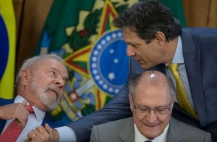 AO VIVO: As mentiras do PT na economia / Mais poder para o governo Lula (veja o vídeo)