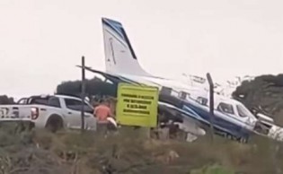 Avião com deputada faz pouso forçado e escapa por pouco de tragédia (veja o vídeo)