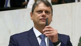 Tarcísio demite PM condenado por crime que chocou o Brasil