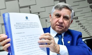 Senador apresenta documento que pode transformar a Reforma Tributária