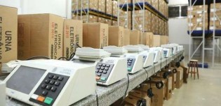 TSE inicia destruição de quase 200 mil urnas eletrônicas