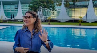 Janja se vangloria por ter “conquistado esse lugar”... Sem voto, sem cargo e sem limites