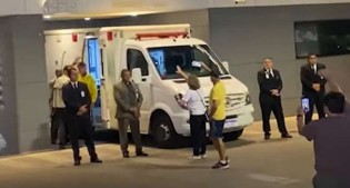 Uma surpresa para Bolsonaro na chegada ao hospital para a 6ª operação (veja o vídeo)