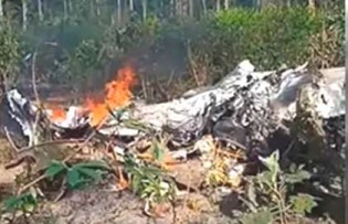 FAB intercepta avião irregular no espaço aéreo brasileiro e o resultado é "droga"