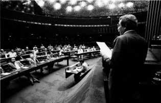 Morre ex-senador, "pai" do Estatuto da Criança e do Adolescente e coautor do Código de Defesa do Consumidor