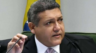 Depois de muito tempo, Nunes Marques ergue a voz...