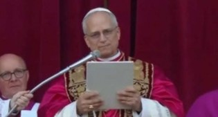 Papa detona o aborto e solta o verbo sobre o casamento