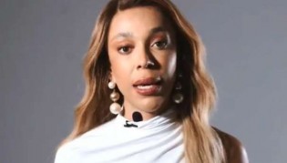 Narrador de Fórmula 1 toca em assunto sensível envolvendo Erika Hilton e vira alvo da PF