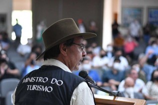 URGENTE: PF prende ex-ministro de Bolsonaro