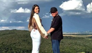 As suspeitas do fim da relação entre Amado Batista e ex-miss de 23 anos e os rumores de traição