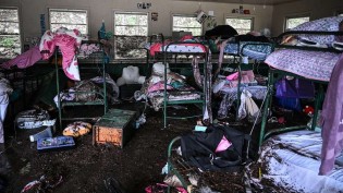 Buscas por 27 meninas desaparecidas após enchente seguem neste domingo (veja o vídeo)