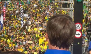 Bolsonaro revela o único caminho para acabar com a taxação dos EUA