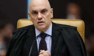 Moraes fechou o Congresso
