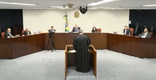 Julgamento de Bolsonaro é um “atentado ao Estado democrático de direito”